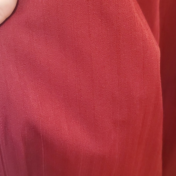 Red pants - Picture 4 of 5